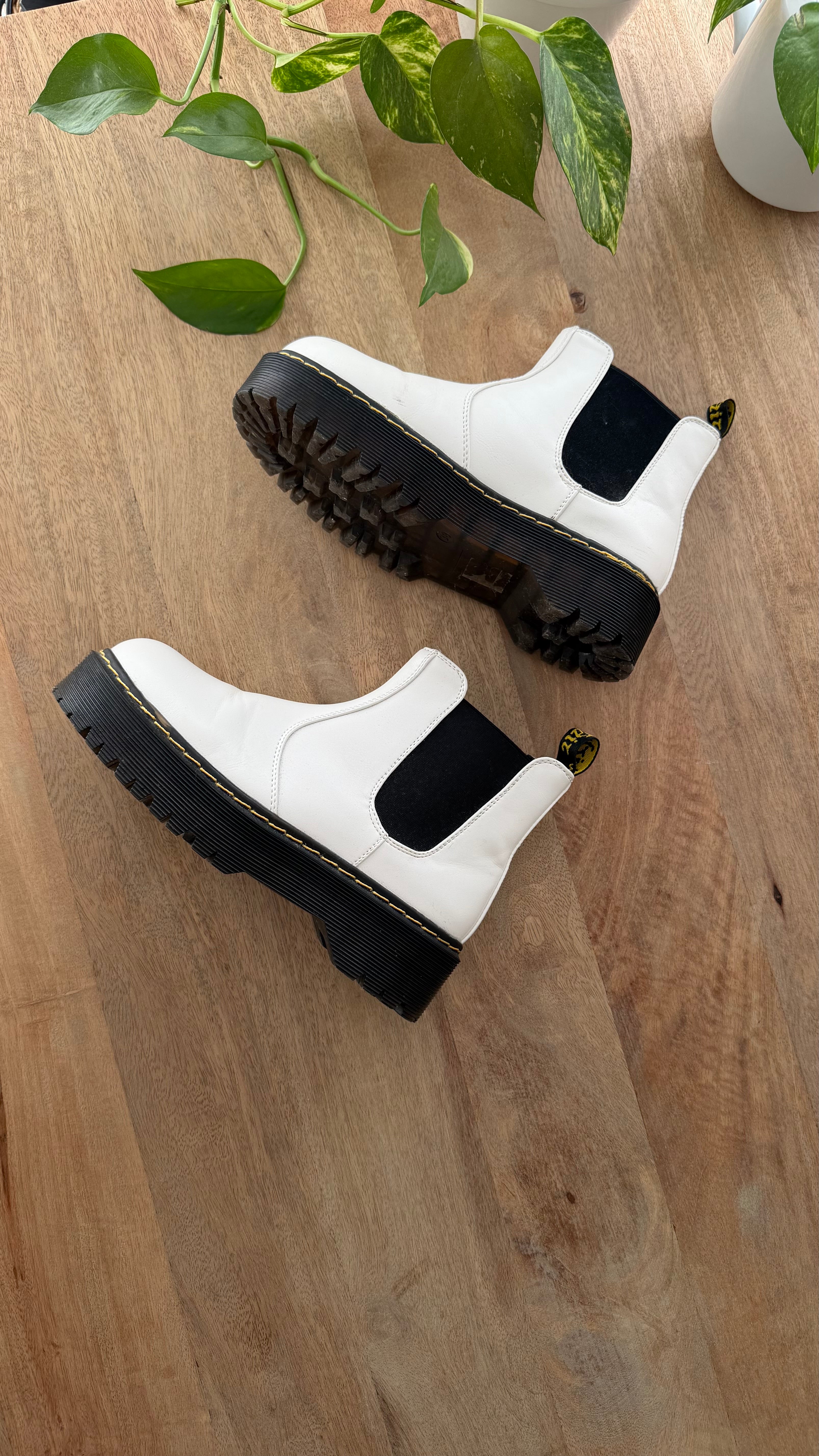 Botas