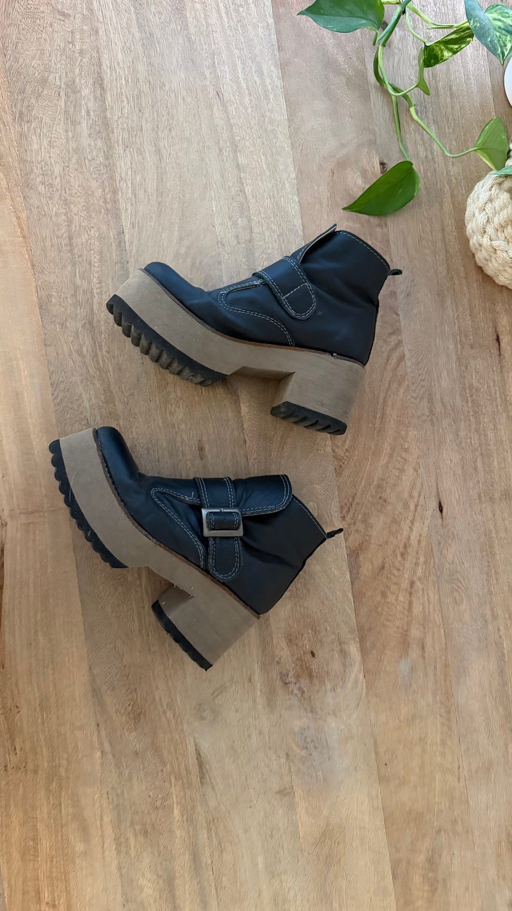 Botas