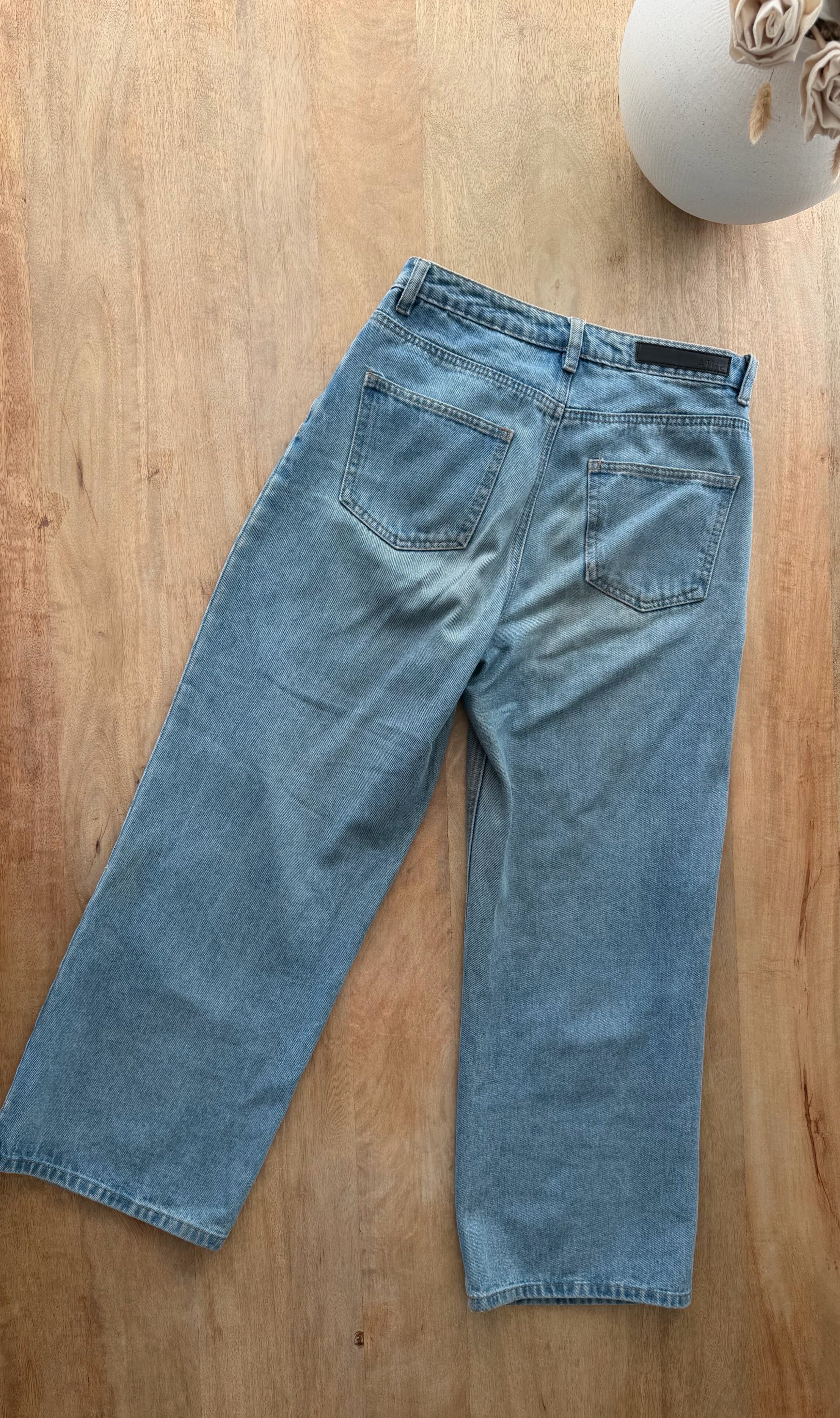 Jean